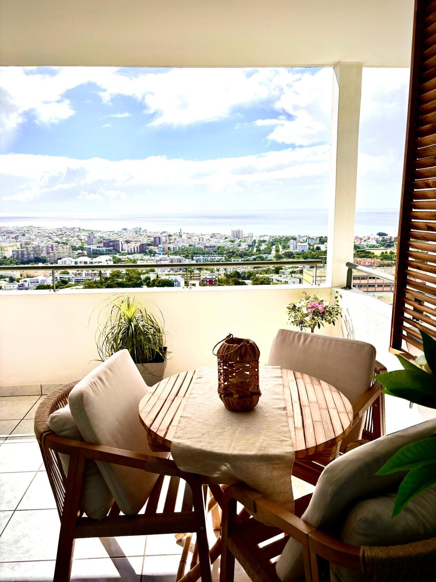 Perle Insulaire Apartment Saint-Denis Bagian luar foto